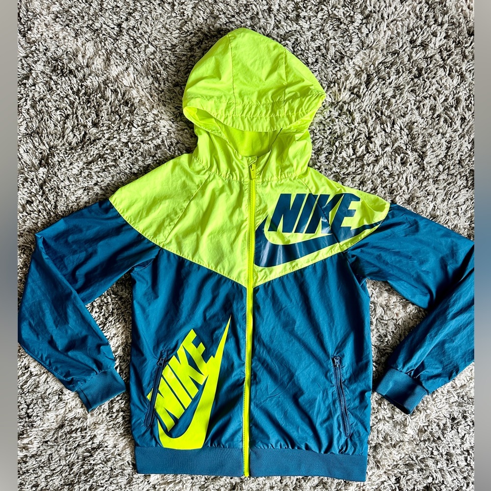 Nike Windrunner running jacket